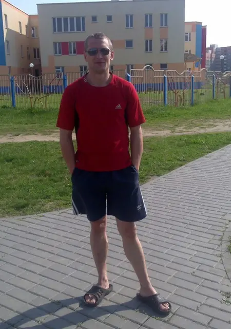 Я Андрей, 44, из Гродно, ищу знакомство для приятного времяпровождения