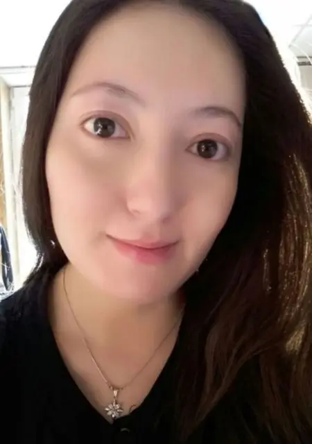 Soy Madina, 36 años, conociéndome para relación abierta en Madrid