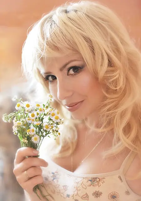 Ирина из Мариуполя, мне 53, познакомлюсь для постоянных отношений