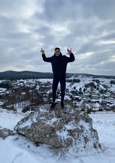 Саня из Кракова, ищу на сайте знакомства на одну ночь