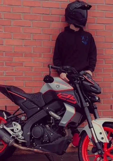 Mahdi из Стокгольма, ищу на сайте знакомства без обязательств