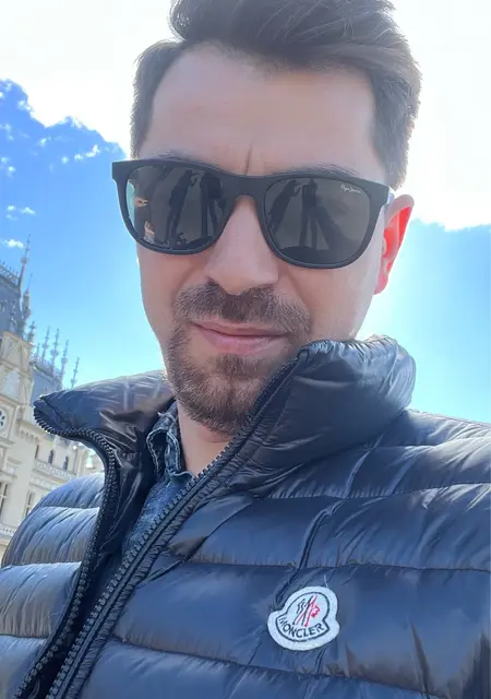 Я Rotaru, 35, знакомлюсь без обязательств в Бакэу