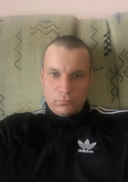 Володя из Ивано-Франковска, мне 27, познакомлюсь для постоянных отношений