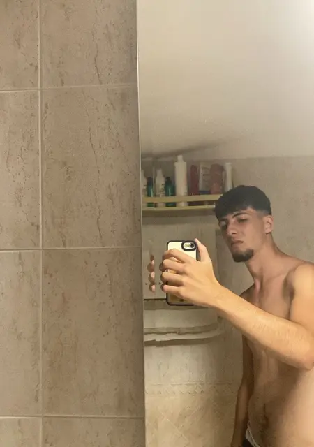 Pietro из Палермо, мне 25, познакомлюсь на одну ночь