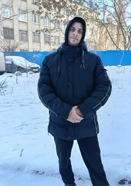 Я Кирилл, 26, знакомлюсь на одну ночь в Великом Бурлуке