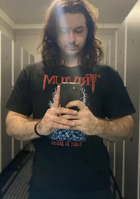 Я Юрий, 31, из Алматы, ищу знакомство для приятного времяпровождения