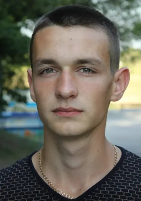 Анатолий из Речицы, мне 28, познакомлюсь на одну ночь