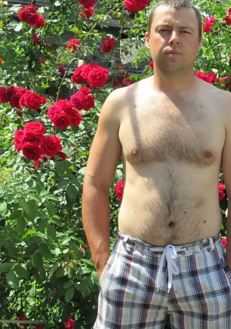 Я Alexey, 45, из Жлобина, ищу знакомства без обязательств