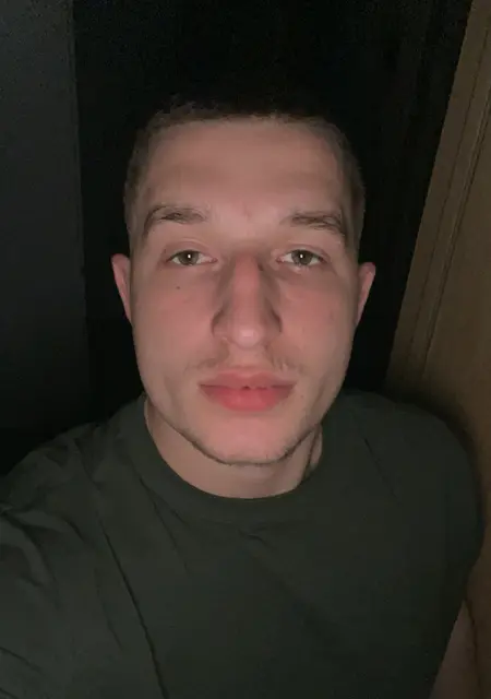 Марк из Дубая, ищу на сайте приятное времяпровождение