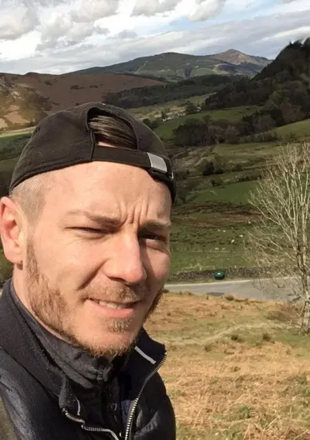 I'm Mathew, 35 from London, seeking connections