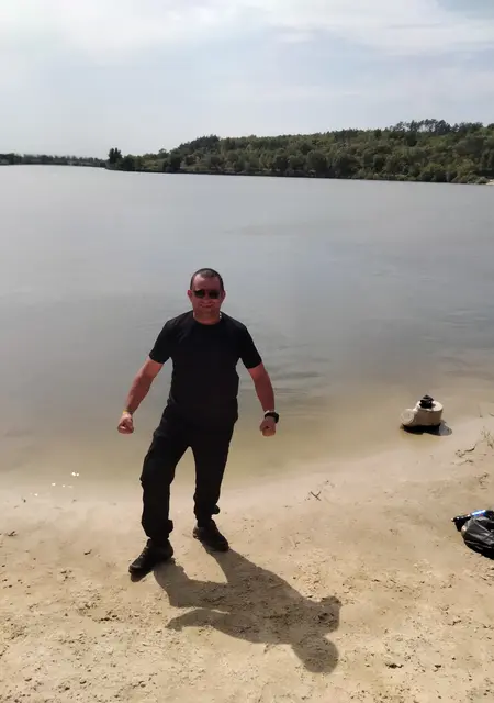 Я Roma, 43, из Киева, ищу знакомства без обязательств