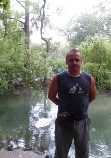 Я Sergei, 46 років з Маріуполя, шукаю знайомства без зобов'язань