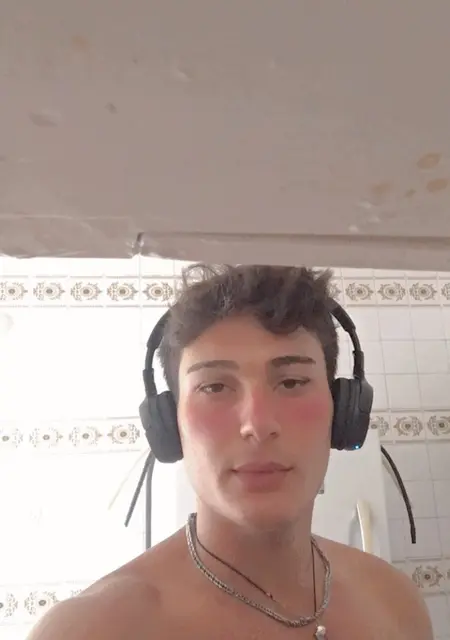 Я Alihan, 27, знакомлюсь для приятного времяпровождения в Анкаре