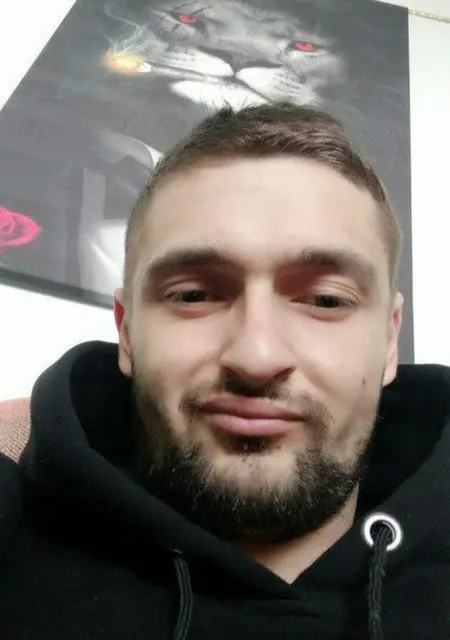 Олег з Чернівців, мені 32 років, познайомлюсь для приємного проведення часу