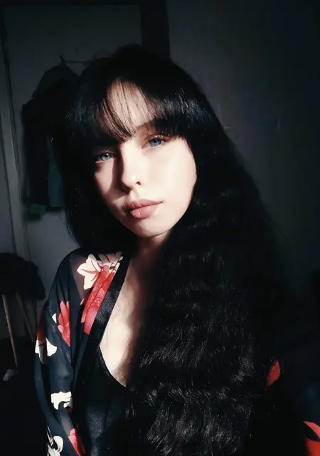 Лана из Донецка, ищу на сайте приятное времяпровождение