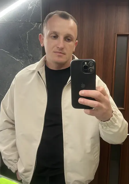 Іван из Львова, мне 32, познакомлюсь для постоянных отношений