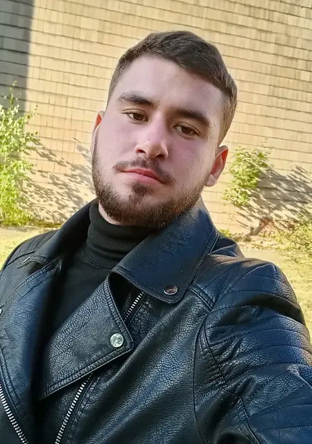 Олександр из Чернигова, ищу на сайте постоянные отношения