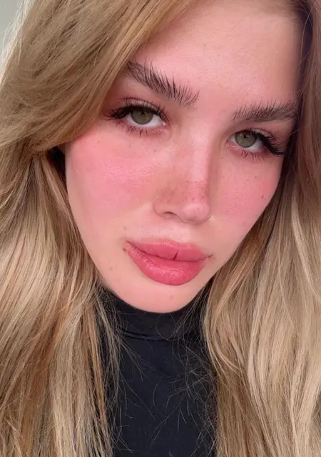 Я Ева, 20, из Паттайи, ищу знакомство для дружбы