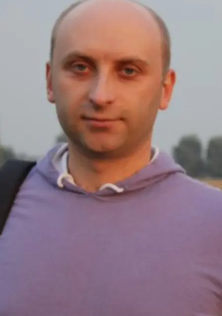 Виталий Кротов из Гомеля, мне 39, познакомлюсь без обязательств