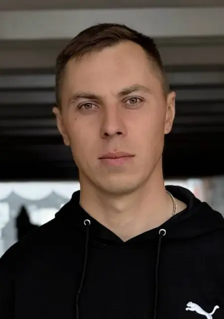 Илья из Стаханова, мне 33, познакомлюсь для открытые отношения