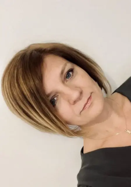 Я Sverine, 44, из Парижа, ищу знакомство