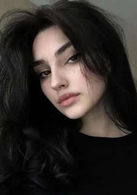 Я Виолета, 23, из Франкфурта-на-майне, ищу знакомство для общения