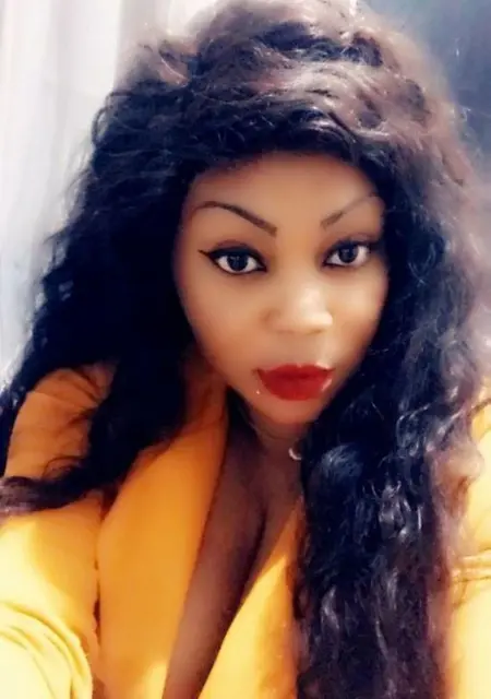 Desi Miracle из Парижа, мне 36, познакомлюсь