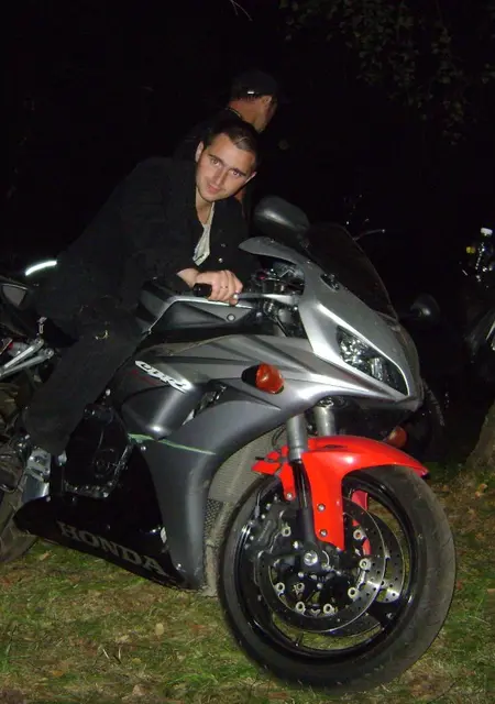 Я Сергей, 38, знакомлюсь на одну ночь в Лиде