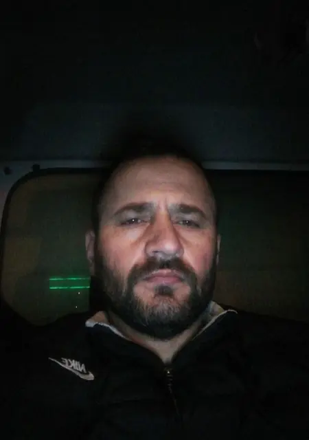 Murat из Стамбула, мне 39, познакомлюсь