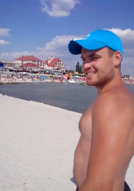 Василий Тёркин из Херсона, мне 38, познакомлюсь для вирта