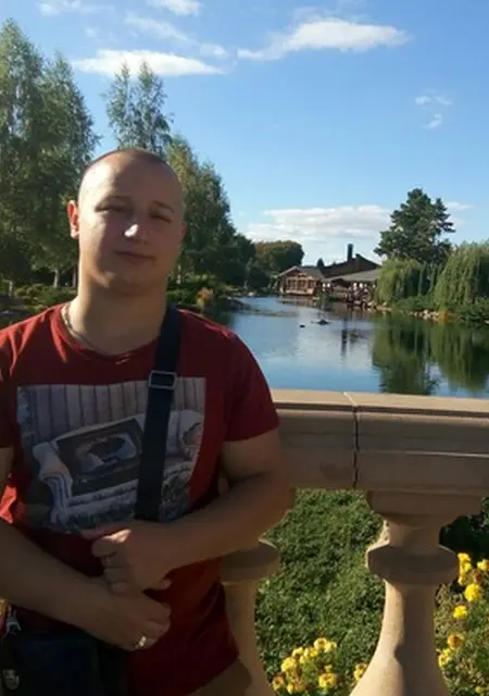 Саша из Шостки, мне 31, познакомлюсь без обязательств