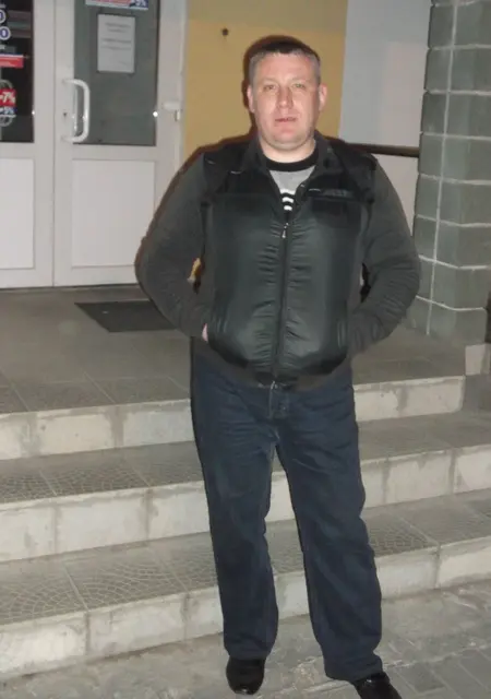 Я Сергей, 42, из Сморгони, ищу знакомства без обязательств