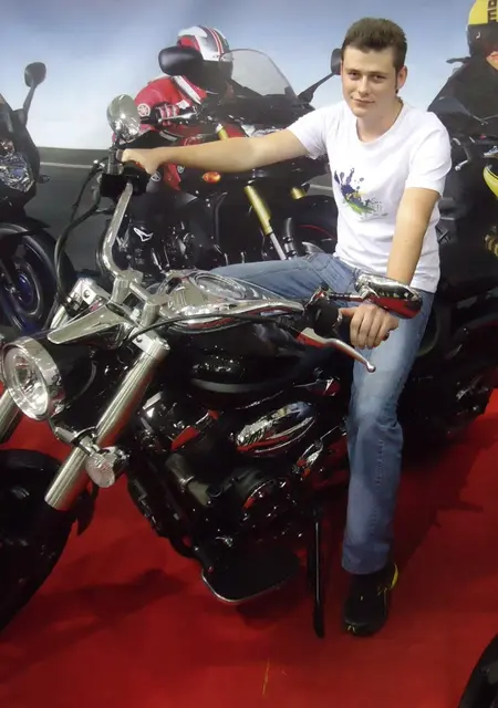 Аркаша из Толочина, мне 35, познакомлюсь для постоянных отношений