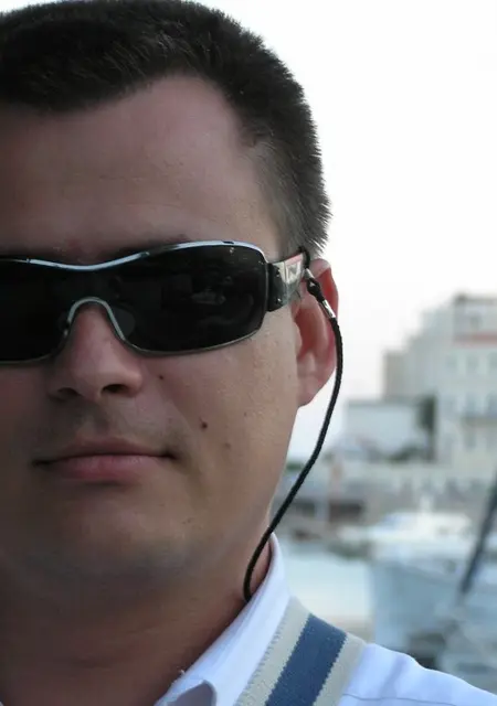 Andreyscorpy из Одессы, мне 48, познакомлюсь на одну ночь