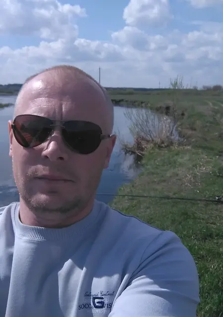 Я Василий, 42, знакомлюсь без обязательств в Столбцах