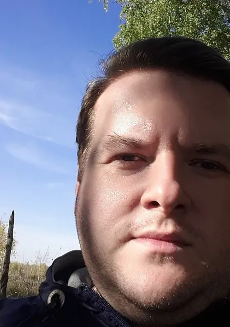 Alex из Петропавловска, мне 38, познакомлюсь на одну ночь