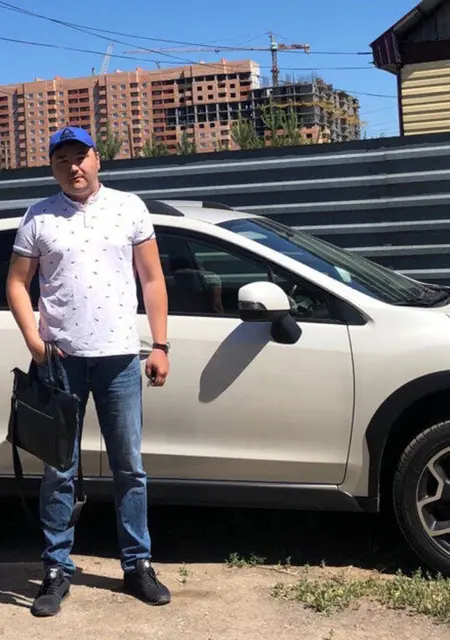 Егор из Харькова, ищу на сайте знакомства без обязательств