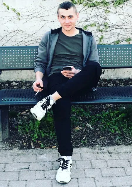 Denis з Чернівців, шукаю на сайті знайомства на одну ніч