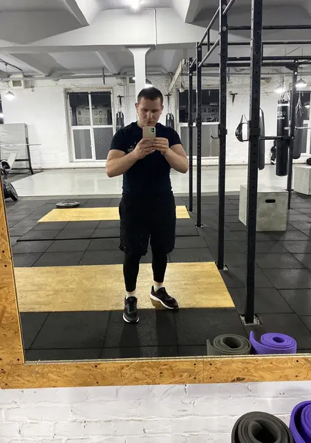 Юра из Черкасс, мне 29, познакомлюсь без обязательств