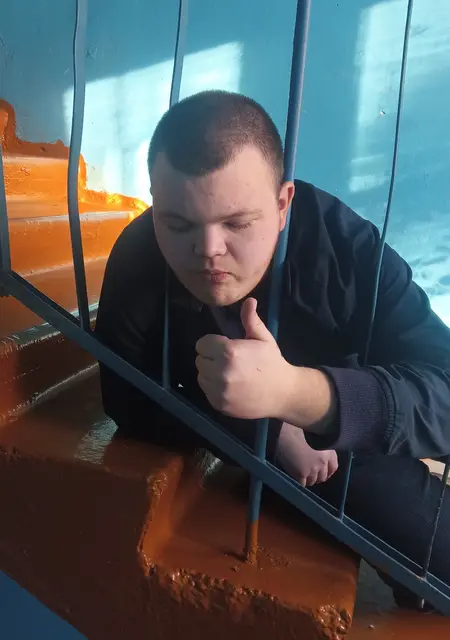 Я Антон, 18, знакомлюсь на одну ночь в Гомеле