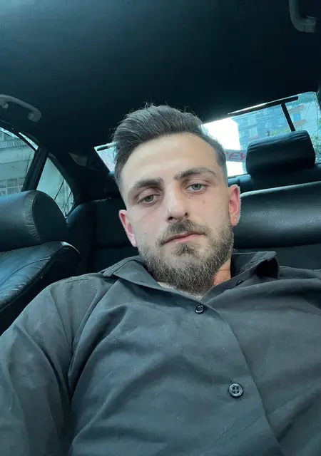 Sefa из Измира, мне 30, познакомлюсь на одну ночь