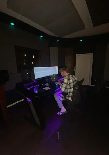 Я Lorenz, 23, из Оснабрюк, ищу знакомство для постоянных отношений