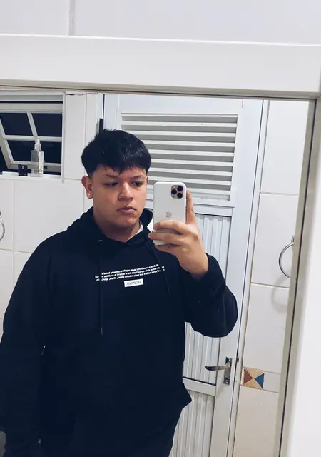 Я Ezequiel, 19, знакомлюсь без обязательств в Посадас