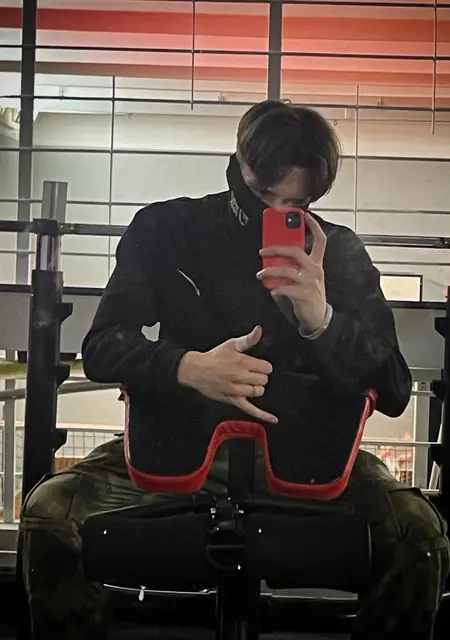 Я Александр, 19, знакомлюсь для вирта в Стокгольме