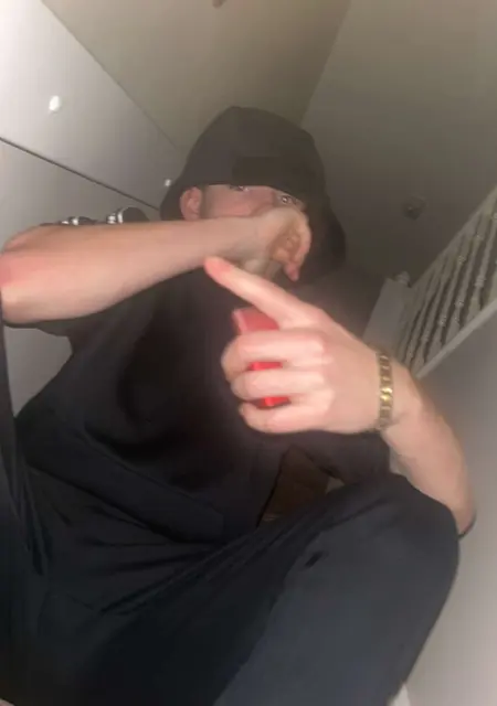 John from Hull, looking for chat