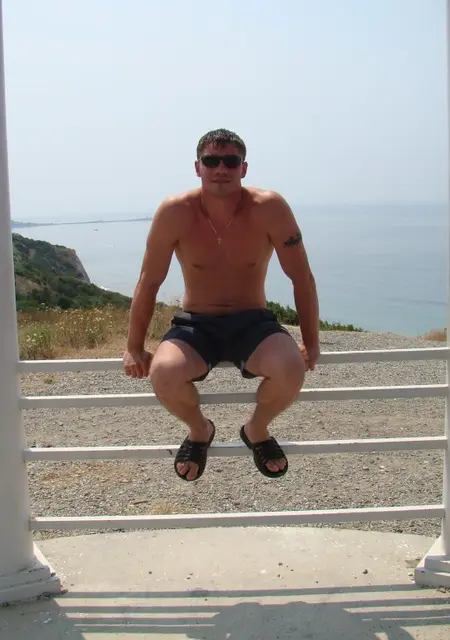 Я Дмитрий, 44, из Пинска, ищу знакомства без обязательств