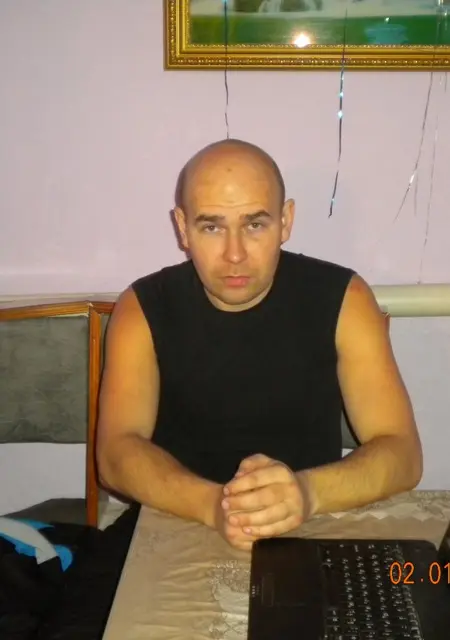 Денис з Бердянська, шукаю на сайті знайомства на одну ніч