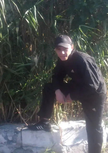 Женя из Мирнограда, мне 39, познакомлюсь для постоянных отношений