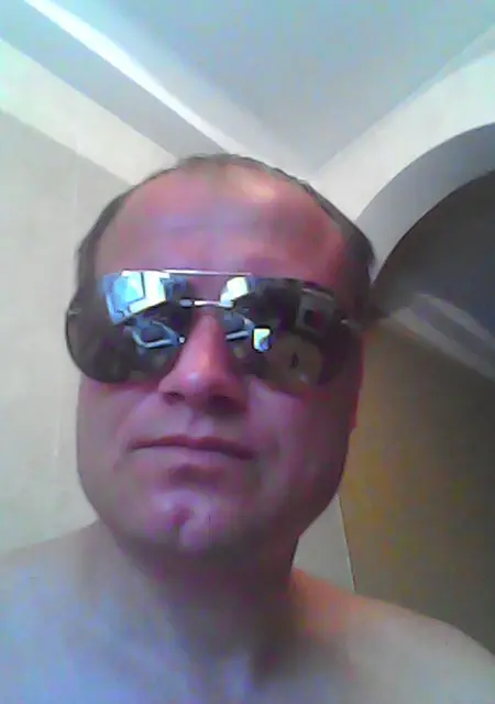 Роман из Одессы, мне 50, познакомлюсь для общения