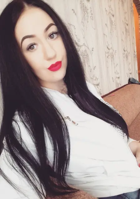Я Жанна, 28, из Кривого Рога, ищу знакомство для постоянных отношений